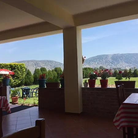 Zmerina Hotel Velipojë