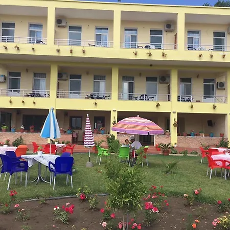 Zmerina Hotel Velipojë